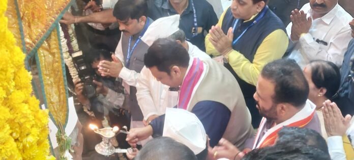 मुख्यमंत्री देवेंद्र फडणवीस
